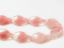 Image de 19x13 mm, perles de verre pressé tchèque, feuille torsadée, rose nuageux, partiellement transparent, 12 pièces