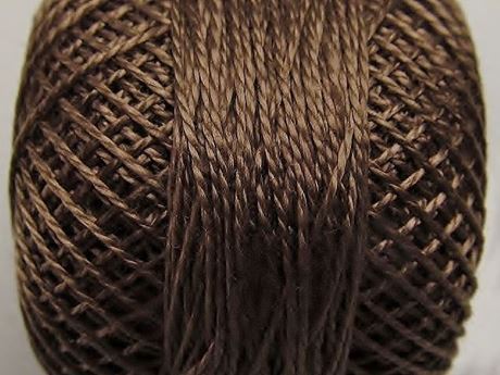 Afbeeldingen van Coton perlé, maat 8, donker linnen bruin, glanzend, pearl cotton