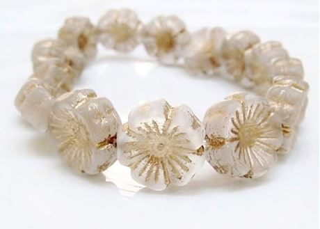 Image de 14x14 mm, perles de verre pressé tchèque, fleur hawaïenne, blanc floral, mat, patine bronze