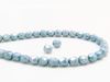 Image de 4x4 mm, perles à facettes tchèques rondes, blanc craie, opaque, lustré bleu gris pâle