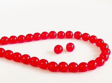 Picture of 6x6 mm, round, Czech druk beads, ruby red, transparent, crackled