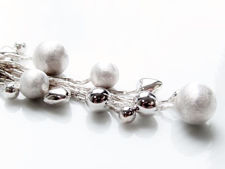 Afbeeldingen van "Kwastje met verfraaiingen" hanger met kogelketting in sterling zilver, versierd met bolletjes en hartjes