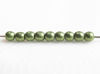Image de 3x3 mm, rondes, perles de verre pressé tchèque, vert fougère, opaque, or suédé