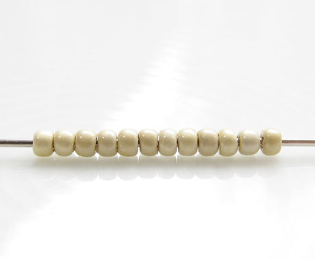 Picture of Japanese seed beads, round, size 11/0, Toho, galvanized, golden aluminium, matte, PermaFinish