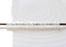 Image de Perles cylindrique, taille 11/0, Treasure, opaque, blanc flocon de neige, lustré Ceylan, 5 grammes